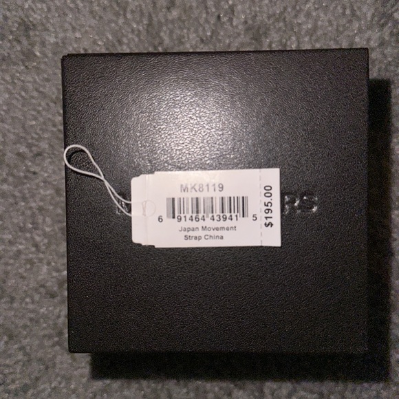 Michael Kors Watch - Picture 7 of 7